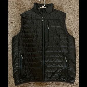 Black Vineyard Vines performance vest *like new*